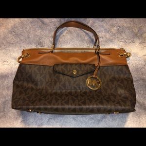 Michael Kors tote